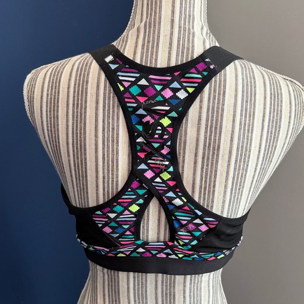VSX Multicolor Geometric Sports Bra - Picture 4 of 9